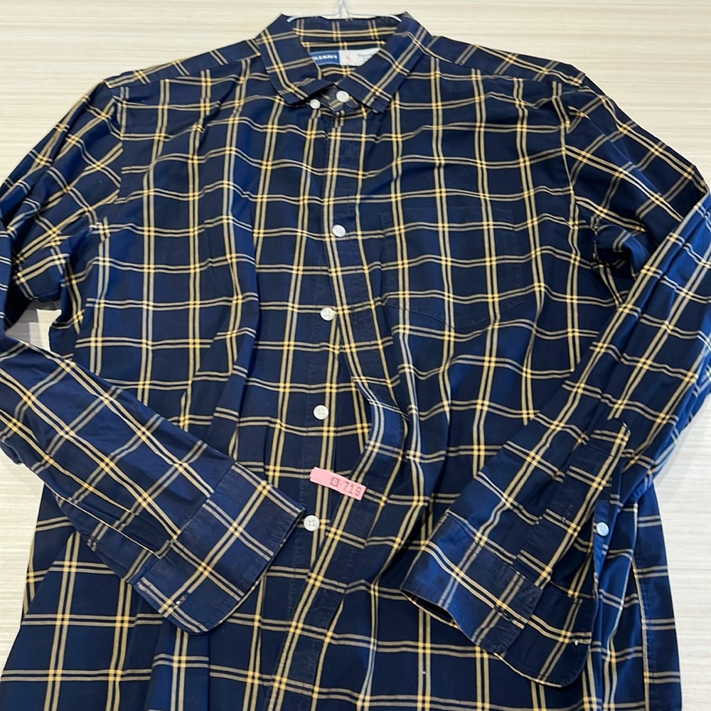 Old Navy men’s button down shirt size L